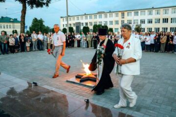 Протоиерей Владимир Коледа принял участие в "Митинге памяти и боли"