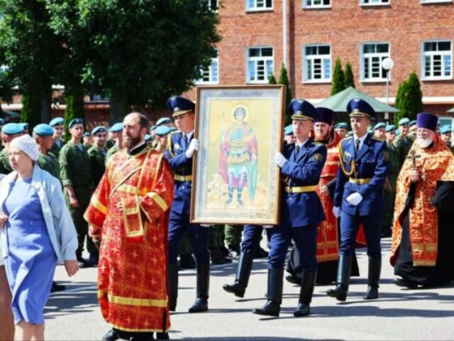Икона великомученика Георгия Победоносца прибыла в в 103-ю Витебскую отдельную гвардейскую воздушно-десантную бригаду
