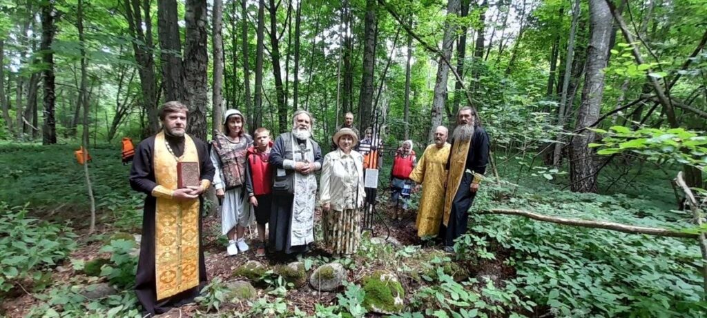 Крестный ход памяти священноисповедника Василия Малахова прошел в Городокском благочинии