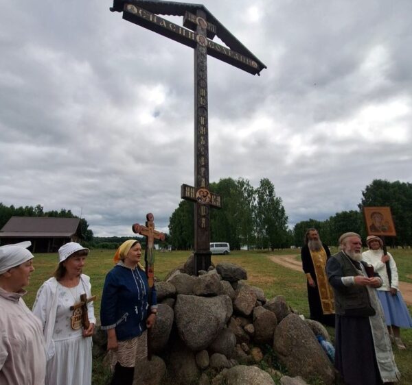 Крестный ход памяти священноисповедника Василия Малахова прошел в Городокском благочинии