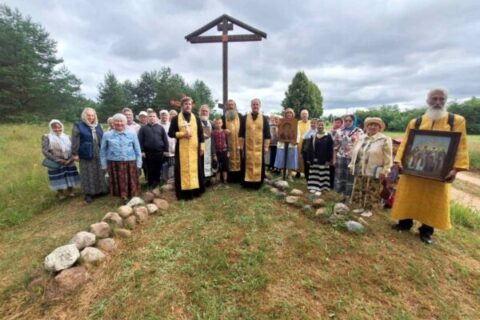 Крестный ход памяти священноисповедника Василия Малахова прошел в Городокском благочинии