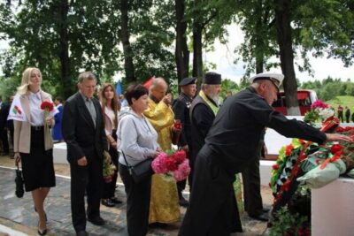 Протоиерей Феодор Пучинский принял участие в торжественном мероприятии на воинском захоронении д. Язвино