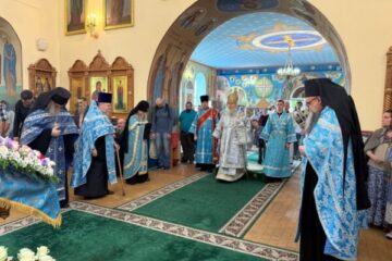 Архиепископ Димитрий возглавил всенощное бдение в Свято-Троицком Марковом монастыре Витебска