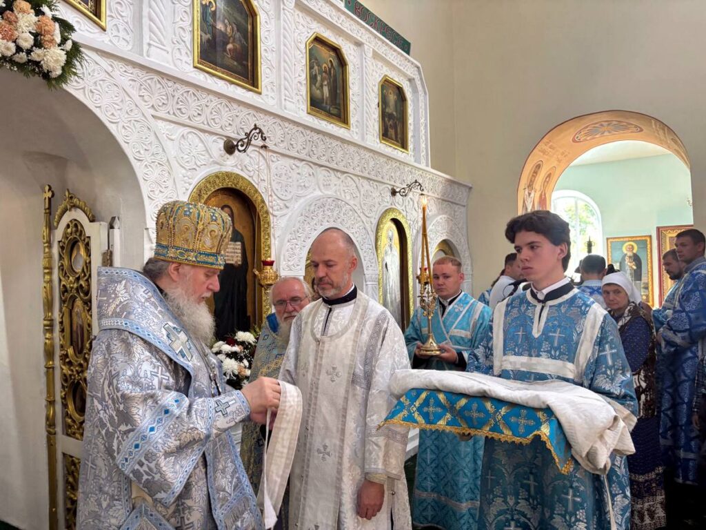 Архиепископ Димитрий возглавил престольный праздник в Троицком Марковом монастыре Витебска
