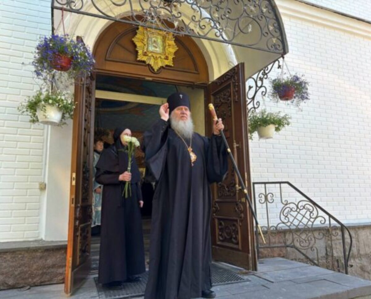 Архиепископ Димитрий возглавил престольный праздник в Троицком Марковом монастыре Витебска