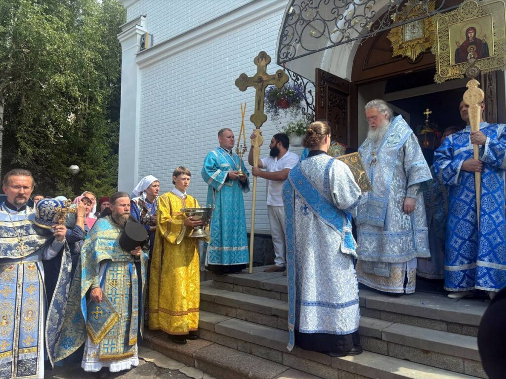 Архиепископ Димитрий возглавил престольный праздник в Троицком Марковом монастыре Витебска