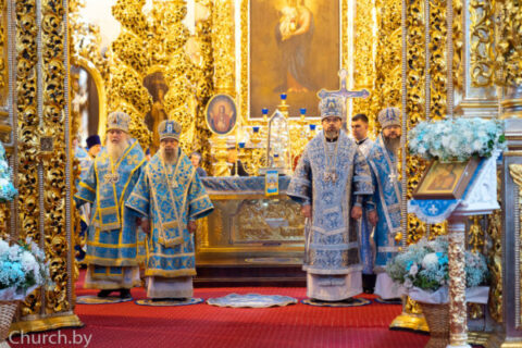 Архиепископ Димитрий сослужил Патриаршему Экзарху на Одигитриевских торжествах в Смоленске