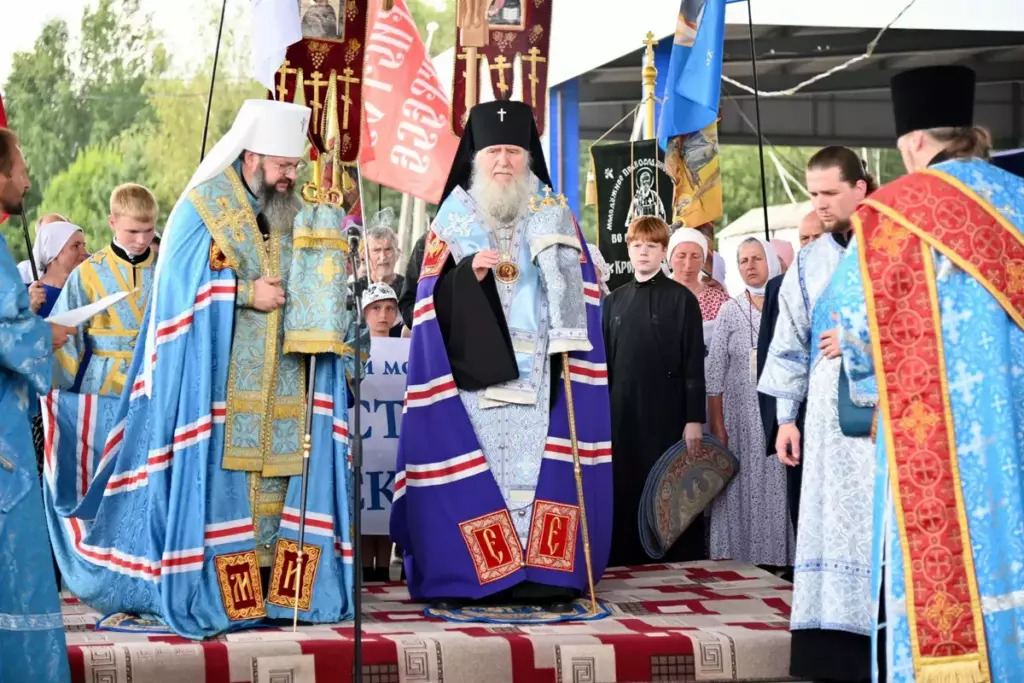 На границе России и Беларуси состоялась встреча ежегодного XXII Международного Одигитриевского крестного хода