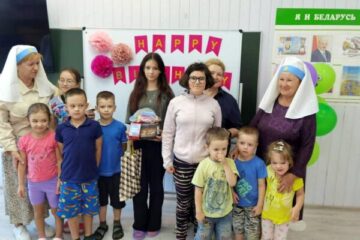 Сестры милосердия при храме иконы Божией Матери «Владимирская» посетили Лепельский СПЦ