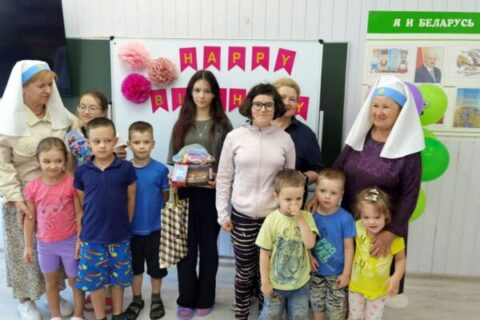 Сестры милосердия при храме иконы Божией Матери «Владимирская» посетили Лепельский СПЦ