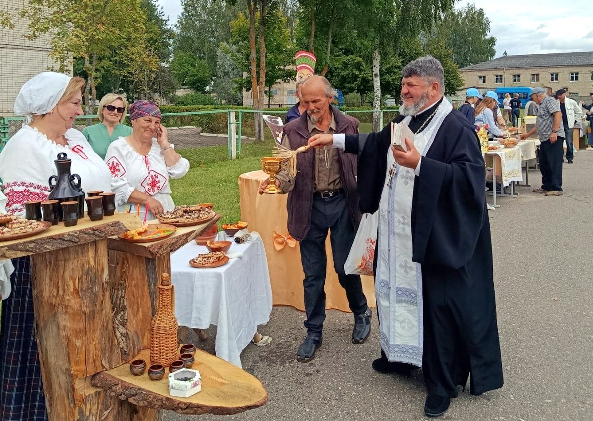 Протоиерей Феодор Пучинский принял участие в мероприятии "Медовый звон"