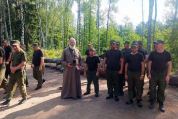 Протоиерей Александр Мозолев посетил военный полигон сил специальных операций