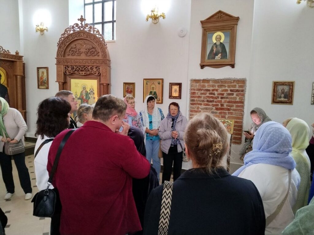 Паломники из Витебска посетили храм святого Архистратига Михаила аг. Черея