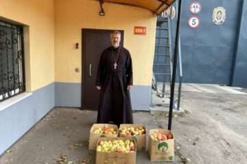 Иерей Димитрий Новоселов посетил ИК-12