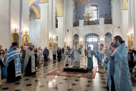 В канун праздника Успения архиепископ Димитрий возглавил всенощное бдение в Успенском кафедральном соборе Витебска