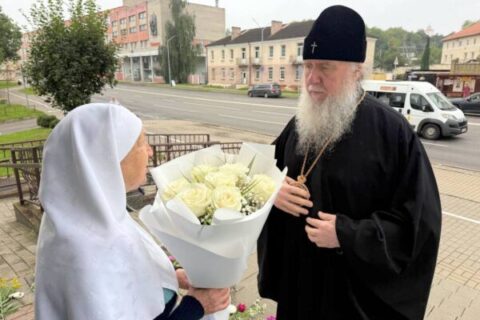 В Неделю 13-ю по Пятидесятнице архиепископ Димитрий возглавил Литургию в храме Рождества Пресвятой Богородицы Орши