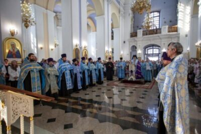 В Успенском кафедральном соборе был совершен общегородской молебен на начало учебного года