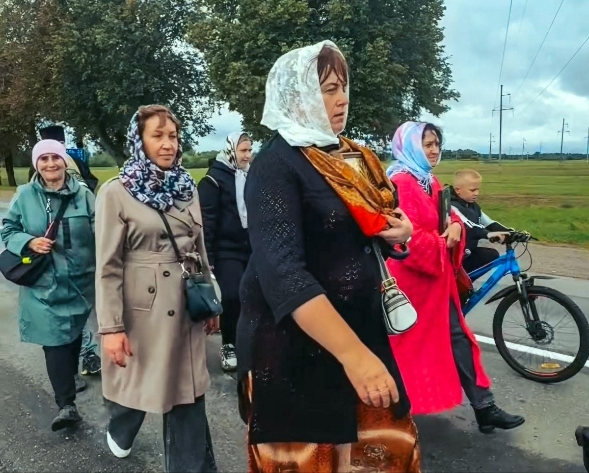 В Чашниках в День города прошел крестный ход