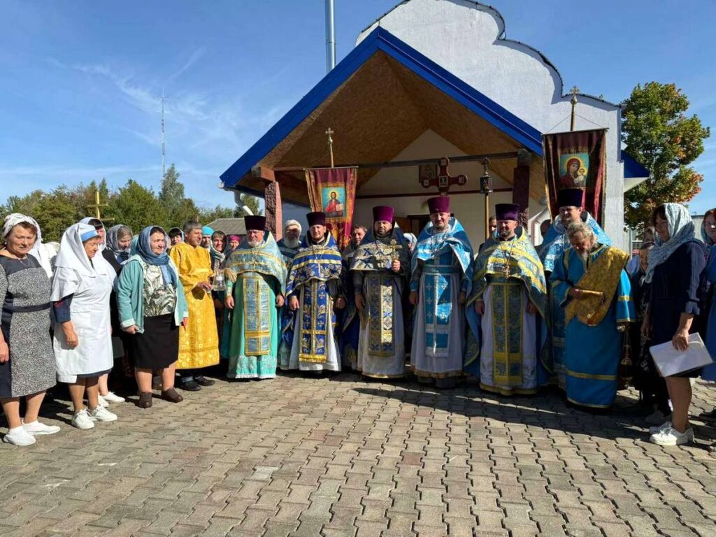 В храме Владимирской иконы Божией Матери Лепеля прошел престольный праздник