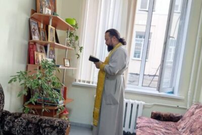 Иерей Николай Скобей посетил хоспис