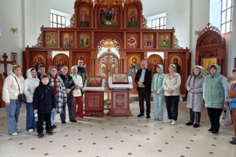 Паломники из Борисова посетили храм Архистратига Михаила аг. Черея
