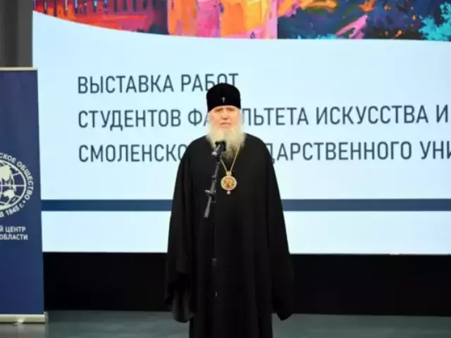 Архиепископ Димитрий принял участие в открытии выставки картин «Страницы Смоленской истории»