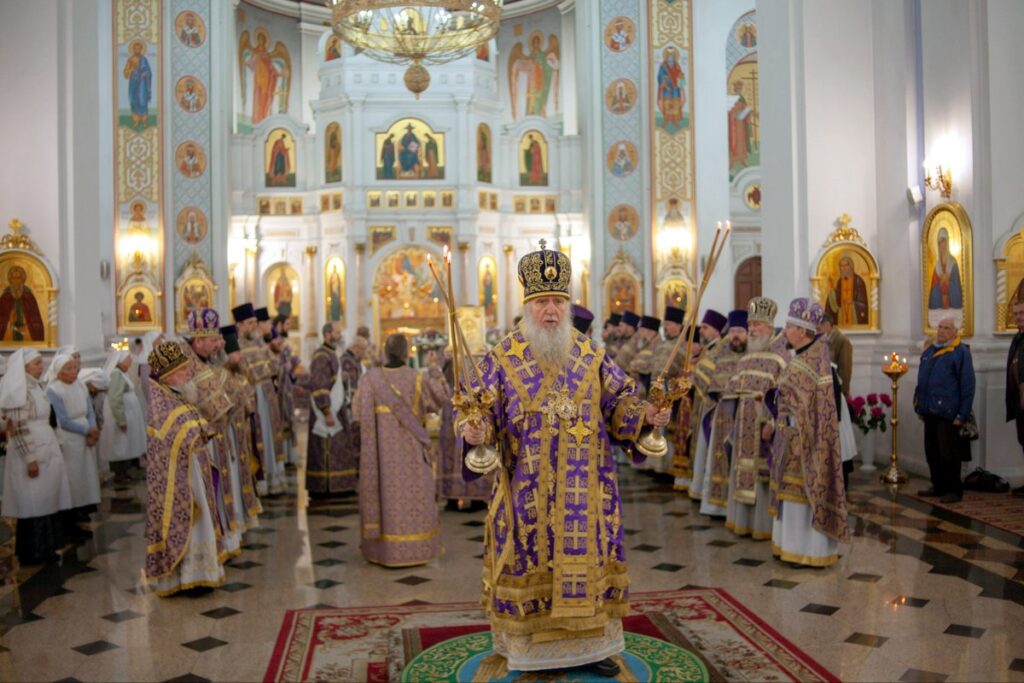 Архиепископ Димитрий совершил Литургию в день памяти святителя Димитрия Ростовского