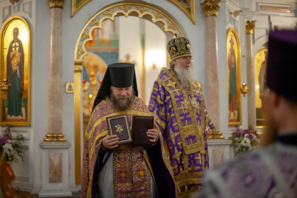Архиепископ Димитрий совершил Литургию в день памяти святителя Димитрия Ростовского