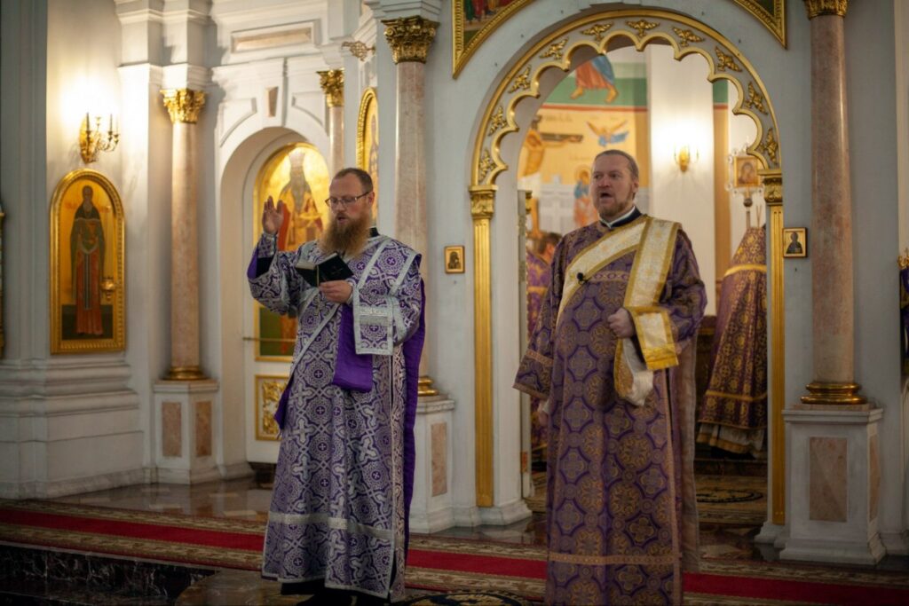 Архиепископ Димитрий совершил Литургию в день памяти святителя Димитрия Ростовского