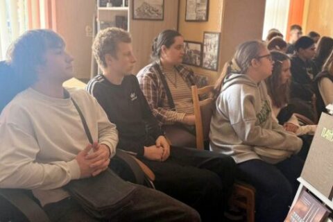 Иерей Олег Плаксицкий побеседовал со студентами колледжа продовольствия о празднике Покрова и Дне матери