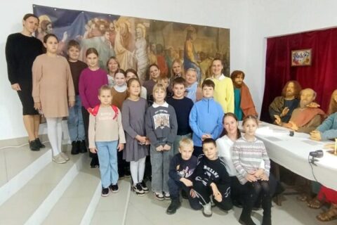 Воспитанники Воскресной школы посетили выставку «Тайная вечеря»